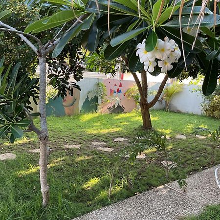 Tiga Spies Hostel Kuta  Екстериор снимка