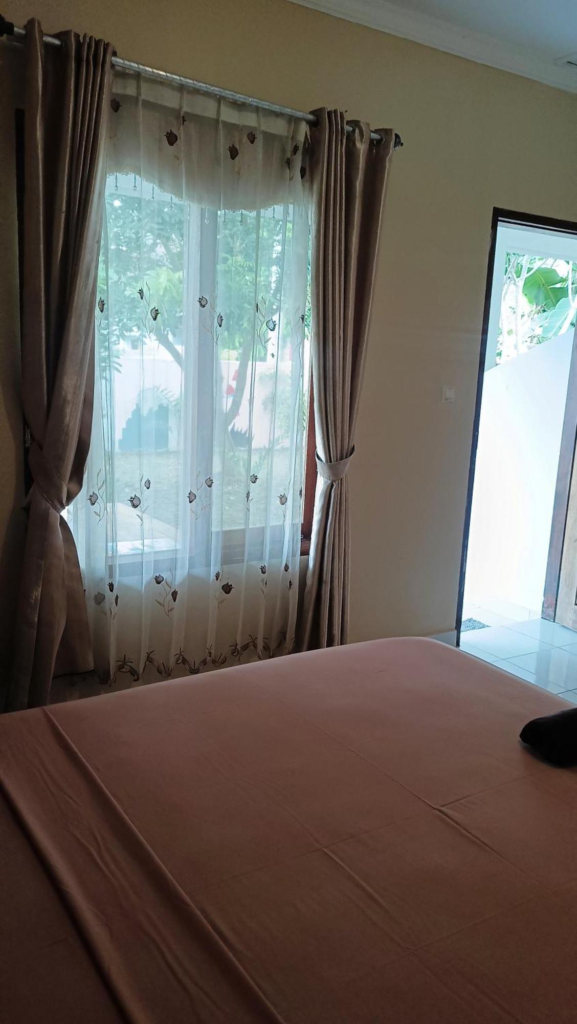 Tiga Spies Hostel Kuta  Екстериор снимка