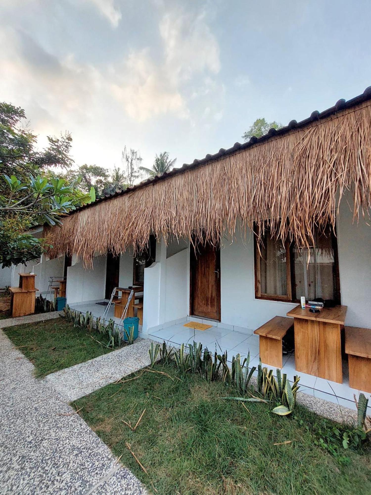 Tiga Spies Hostel Kuta  Екстериор снимка