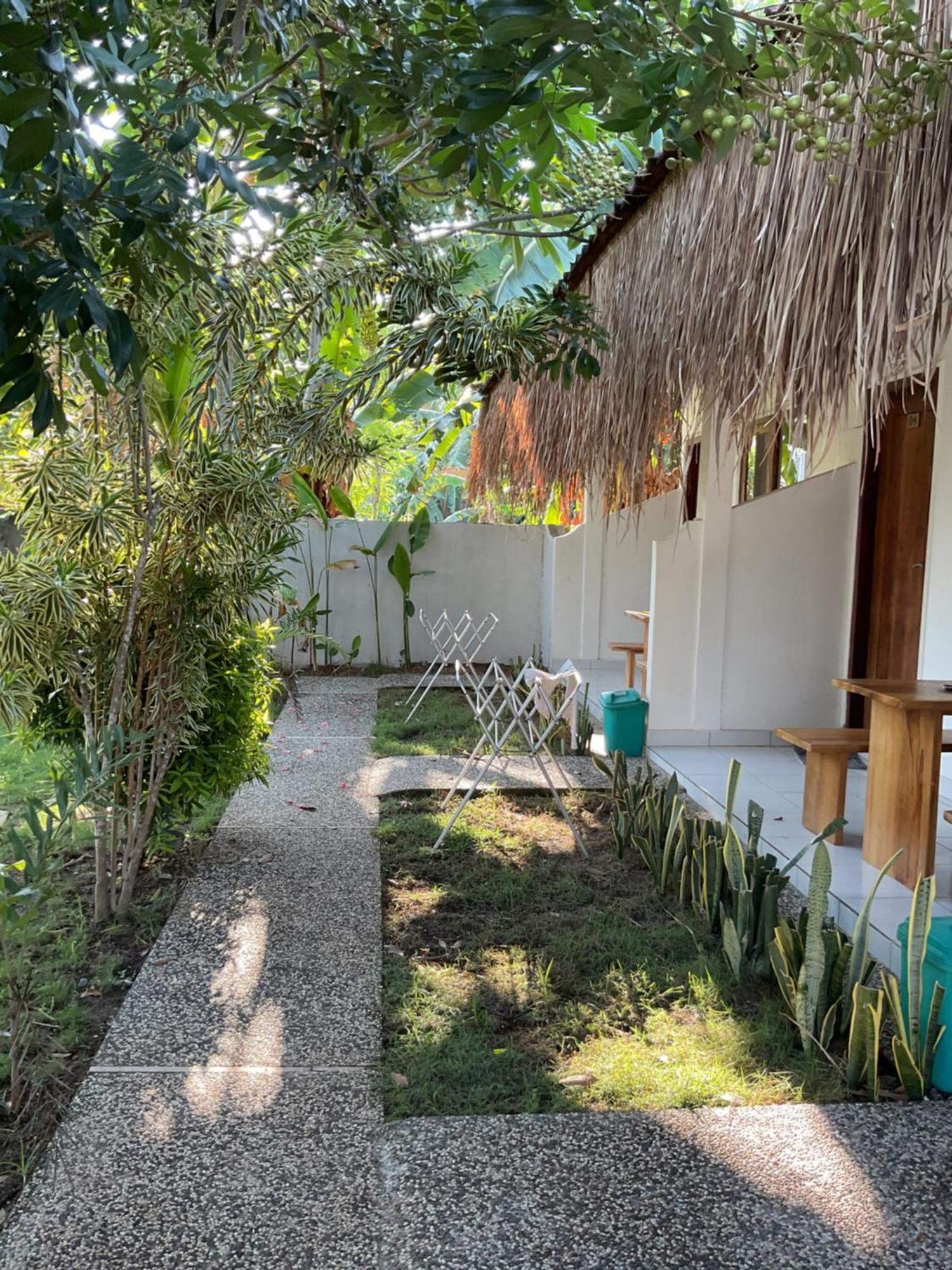Tiga Spies Hostel Kuta  Екстериор снимка